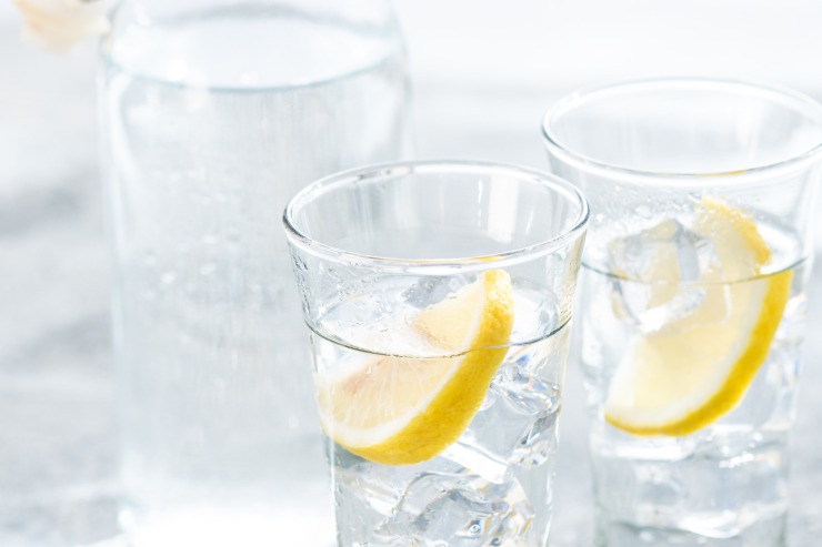 benefici acqua e limone