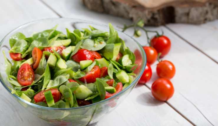 Insalata in una ciotola