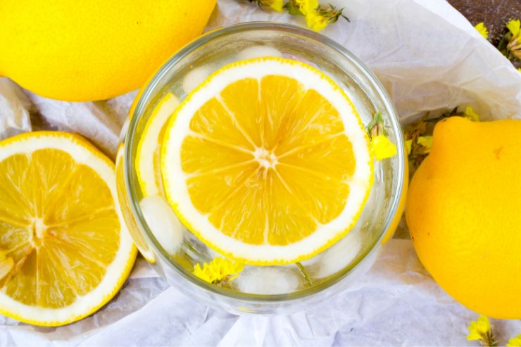 bere acqua e limone dimagrire 